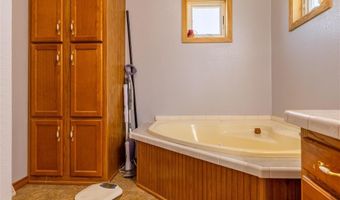 138 Pleasant View Dr, Cody, WY 82414