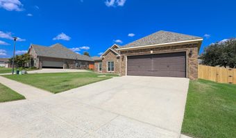 4006 Edgewater Dr, Benton, AR 72109