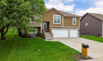 804 N 168th St, Basehor, KS 66007