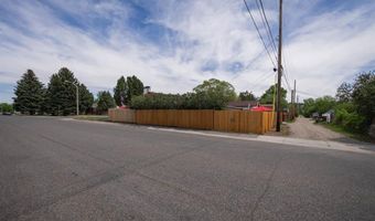 2004 Peake Ave, Cody, WY 82414