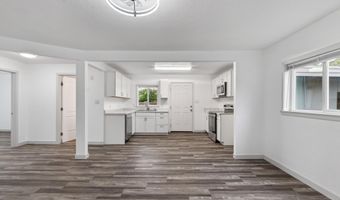 2896 East St, Anderson, CA 96007