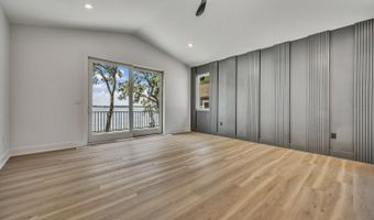 2707 1st St, Arnolds Park, IA 51331