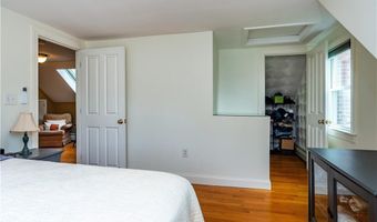 42 Grasslands Rd, East Greenwich, RI 02818