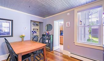 86 High St, Belfast, ME 04915