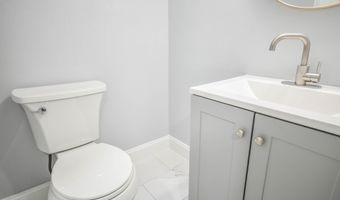 7009 ADELPHI Rd, Hyattsville, MD 20782