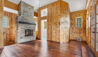 389 Castle Island Rd, Belgrade, ME 04917