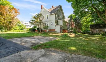 74 Highland St, Woonsocket, RI 02895