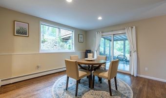 427 WALDEN Ln, Hockessin, DE 19707