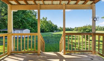 2489 Pocosin Rd, Ayden, NC 28513