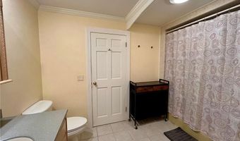 93 Provident Pl, Coventry, RI 02816