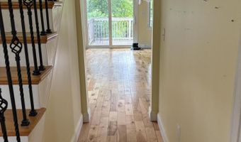 152 Bradman St, Auburn, ME 04210