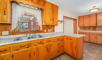 102 Lucerne, Baxley, GA 31513