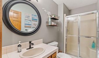 16200 Makah St NW, Andover, MN 55304