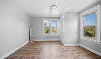 760 High St, Alpha, NJ 08865