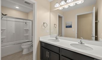 1600 Creeks Crossing Dr, Algonquin, IL 60102