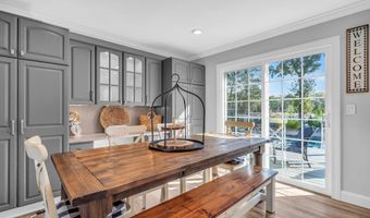 23 Pelican Dr, Bayville, NJ 08721