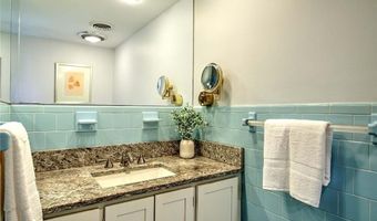 11 Henry Dr, Barrington, RI 02806