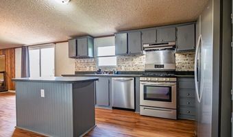 1376 Crouch Rd, Batesville, MS 38606