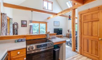 29 Roundy Brook Rd, Burke, VT 05871