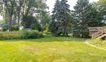 3323 N MORRISON St, Appleton, WI 54911
