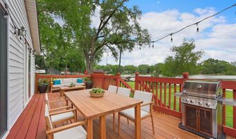 22719 W Silver Lake Ave, Antioch, IL 60002