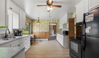 325 W GREENFIELD Ave, Algoma, WI 54201