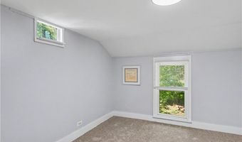 260 E Pace Ave, Akron, OH 44319