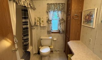8907 N SHORE Dr, Amherst Junction, WI 54407