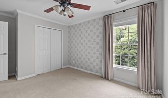 1904 Dearmon Dr, Charlotte, NC 28205