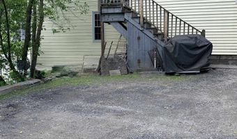 8 Mount St, Barre, VT 05641