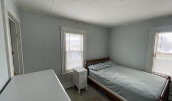 60 Cedar St, Berlin, NH 03570