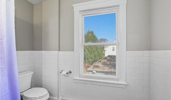 632 Whipple Ave, Burrillville, RI 02858