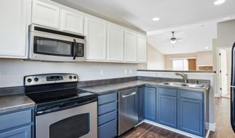 1810 Goose Lake Cir, North Liberty, IA 52317