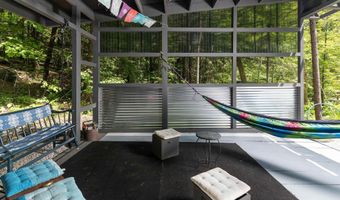 18 Spring Rd, Albany, NH 03818