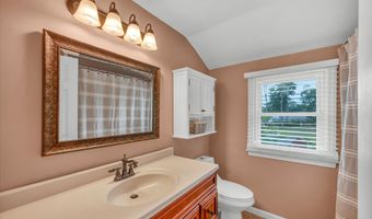 7 Beechwood Cir, Cromwell, CT 06416