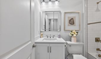 5 Brentwood Cir, Danbury, CT 06810
