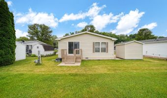 948 Savannah River Dr, Adrian, MI 49221
