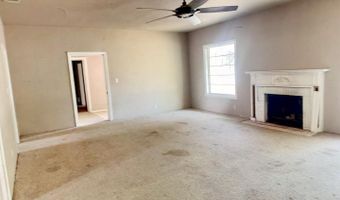 809 S Roselawn Ave, Artesia, NM 88210