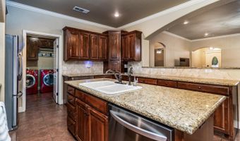 2100 SAVOY Dr, Amarillo, TX 79118