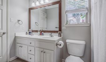 137 Weathering Dr Dr, Austin, AR 72007