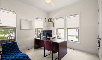 41699 BROOKEBOUROUGH Ct, Aldie, VA 20105