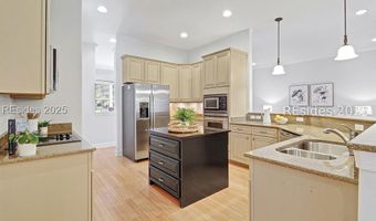 42 Glencairn Ave, Bluffton, SC 29910