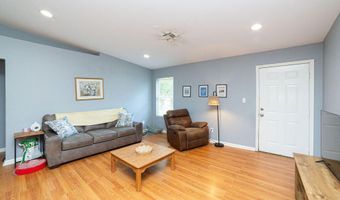 6096 W Chickasaw St, Bay St. Louis, MS 39520