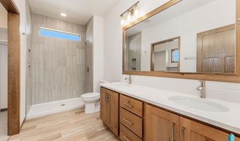 901 S Brek Ave, Brandon, SD 57005