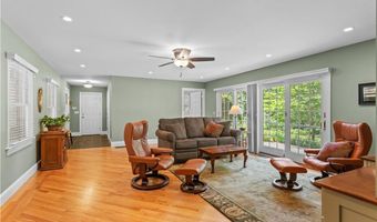 237 Highland Ave, Warwick, RI 02886