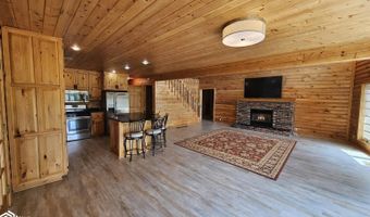 332 Allan St, Allison, IA 50602