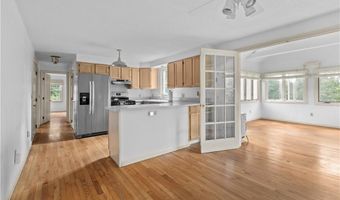 103 Gosset's Turn Dr, Middletown, RI 02842