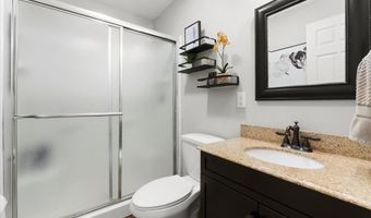 1209 Kiefer Springs Ct, Ballwin, MO 63021
