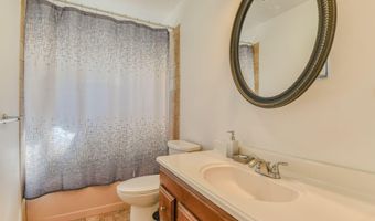204 Mill Creek Dr, Bayville, NJ 08721