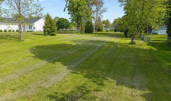 3540 W CAPITOL Dr, Appleton, WI 54914